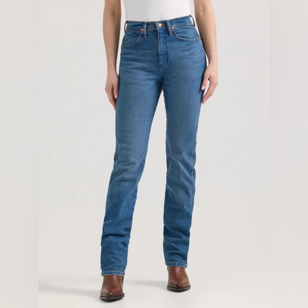 Wrangler Womens Iconic Cowboy Cut Jean 28x30